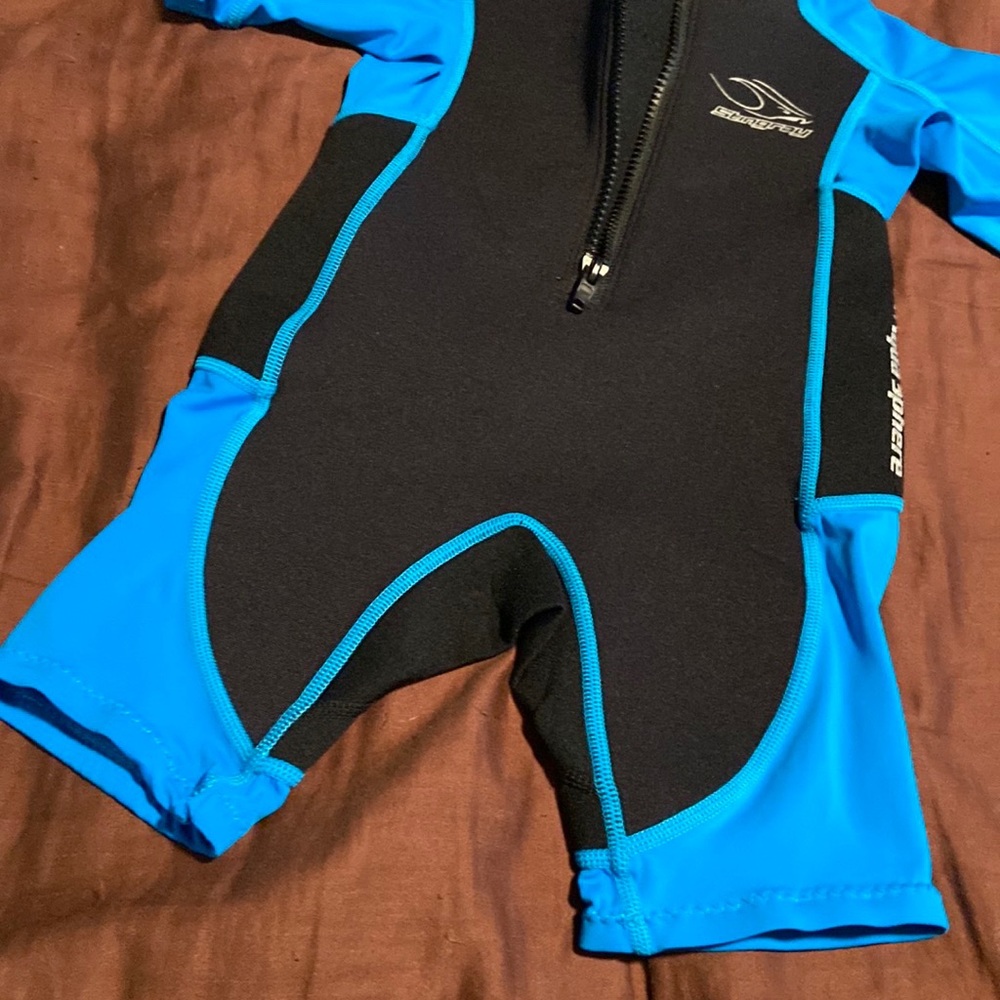Wetsuit. - Picture 15 of 15